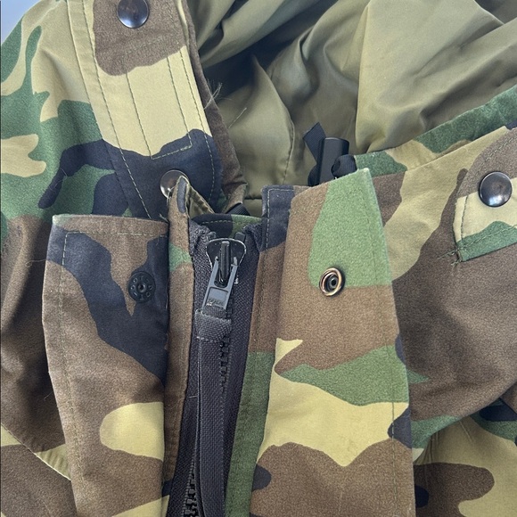 US Military ECWCS Cold Weather Camouflage Parka Size Medium Long - Picture 4 of 16